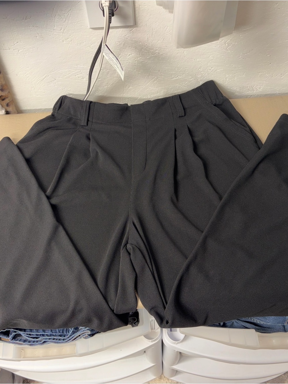 Halara size Large black textured slack pull on comfort wide leg - Picture 7 of 7